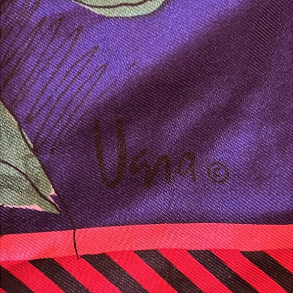 Vera 100% Silk Floral Scarf 30x30 Red/Navy/Yellow Hibiscus Tropical Print Bright - Picture 10 of 13